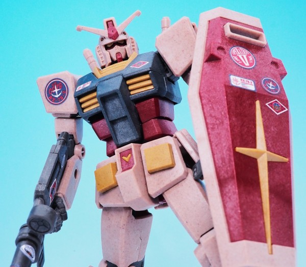 EG RX-78-2 ガンダム ヴィンテージカラー レビュー : おもちゃの