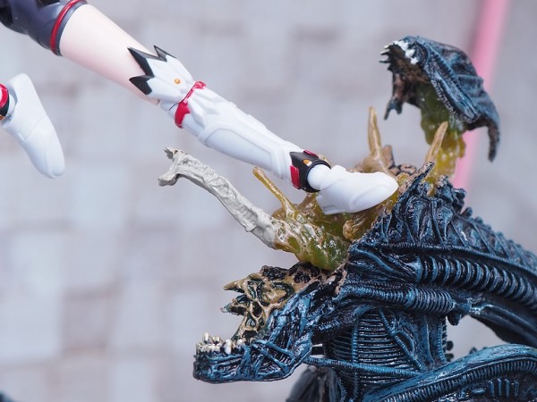 NECA エイリアン・ウォーリアー ブルー（バトルダメージ