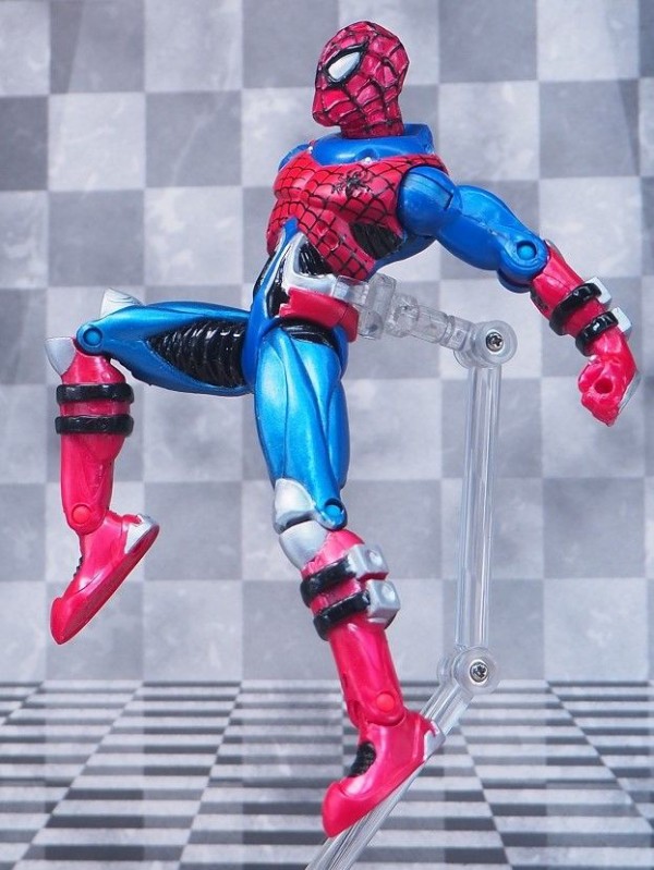 トイビズ サイバーセクト・スパイダーマン レビュー : おもちゃの巣