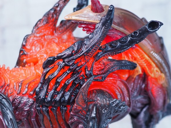 NECA ライノエイリアン レビュー : おもちゃの巣（玩具レビュー）