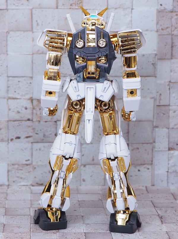 元の価格限定版　リミテッドバージョン　ゴールドメッキ　金メッキ☆1/100 ガンダム RX-78　 機動戦士ガンダム　バンダイ　旧キット 絶版 機動戦士ガンダム