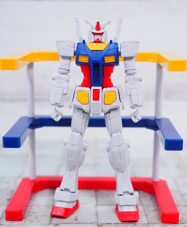 1/200 RX-78F00ガンダム レビュー : おもちゃの巣（玩具レビュー）