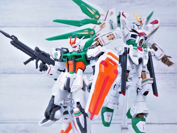 EG ストライクガンダム セブンイレブン限定カラー : おもちゃの