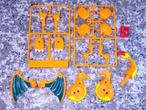 トミー プラモン リザードン レビュー : おもちゃの巣（玩具レビュー）