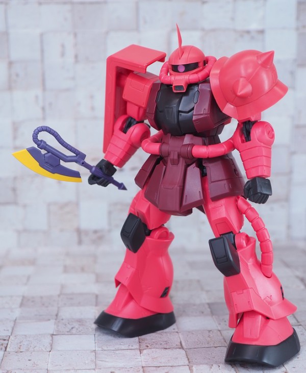 GUNDAM UNIVERSE シャア専用ザクⅡ レビュー : おもちゃの巣（玩具