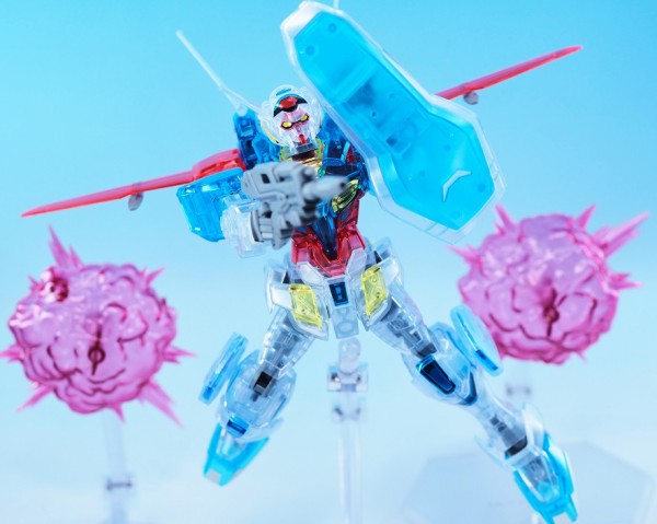 【値下げ】 HG ガンダムG-セルフ（大気圏用パック装備型）カラークリアVer ロボット