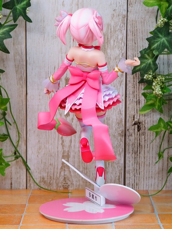 コトブキヤ 千代田桃 1/7スケールフィギュア ジト目顔パーツ付き コトブキヤ 千代田桃 1/7スケールフィギュア ジト目顔パーツ付き