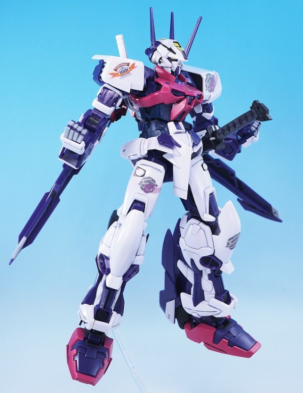 1/100 ガンダムアストレイ ミラージュフレーム レビュー : おもちゃの