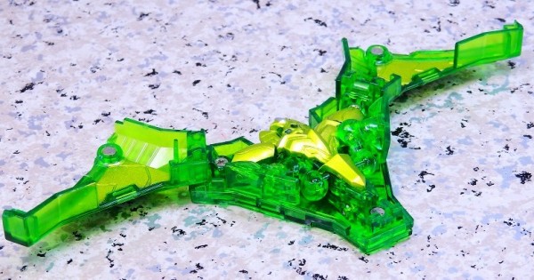 ガイストクラッシャー GM-02 風のガルーダセット レビュー : おもちゃ