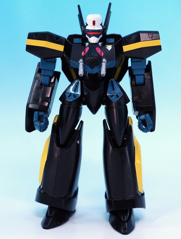 バンダイ マクロス7 1/144 VF-17S ステルスバルキリー レビュー
