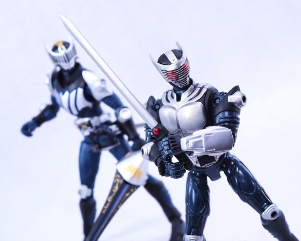 R&M EX 仮面ライダー龍騎 ブランクフォーム レビュー : おもちゃの巣