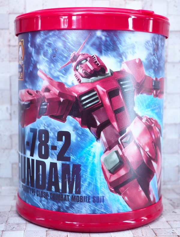 ガンプラ入りラウンドBOX EG RX-78-2 ガンダム クリスマスカラー