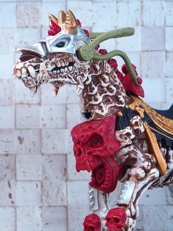 プレイメイツ スケルトンウォーリアーズ Skeleton Legion Warhorse