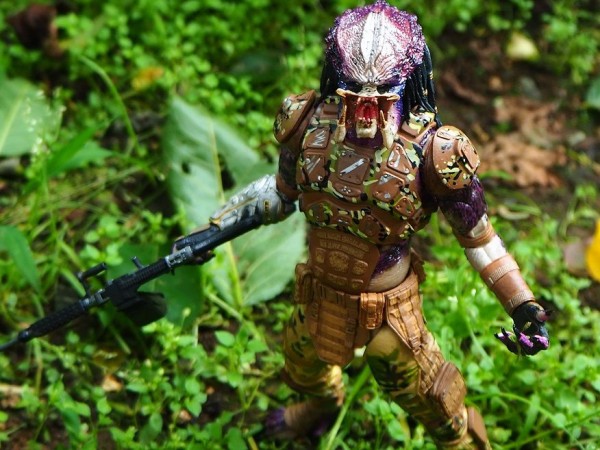 NECA エミッサリープレデター#1 レビュー : おもちゃの巣（玩具レビュー）