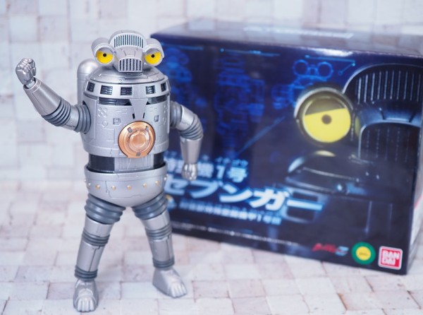 バンダイ 光る！鳴る！ 特空機1号 セブンガー レビュー