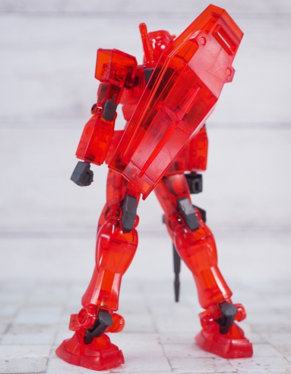 EG RX-78-2 ガンダム [クリアレッド] レビュー : おもちゃの巣（玩具