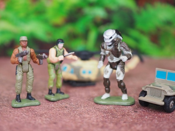 ガルーブ 1997年 マイクロマシーン プレデター アクションセット