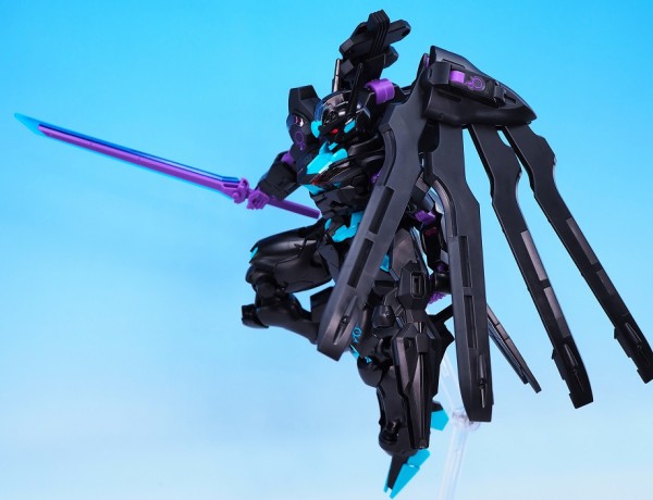 HG ガンダム シュバルゼッテ リサーキュレーションカラー ネオン