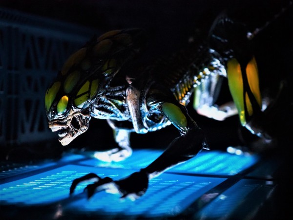 NECA バースターエイリアン スピッターエイリアン ネカ