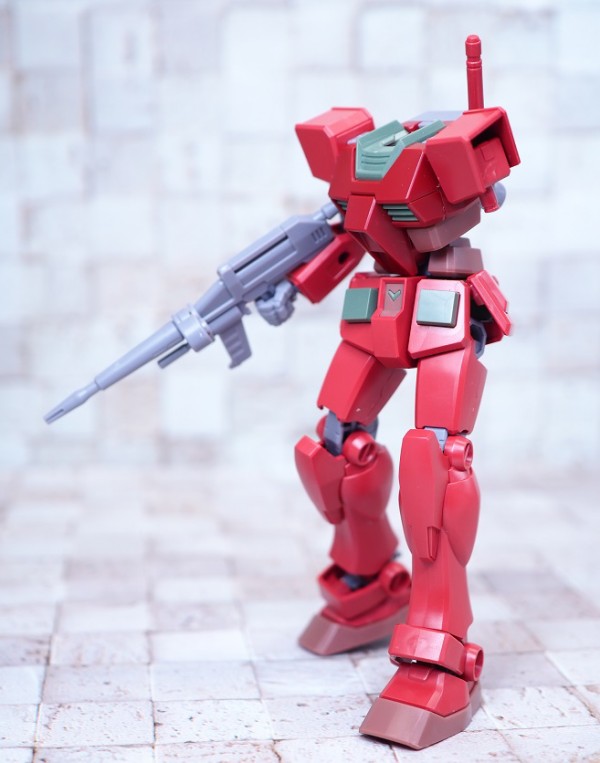 ガンプラ入りラウンドBOX EG RX-78-2 ガンダム クリスマスカラー
