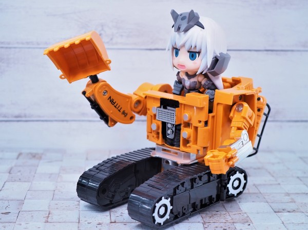 ダイソー 重武装合体ロボット ショベルカー レビュー : おもちゃの巣