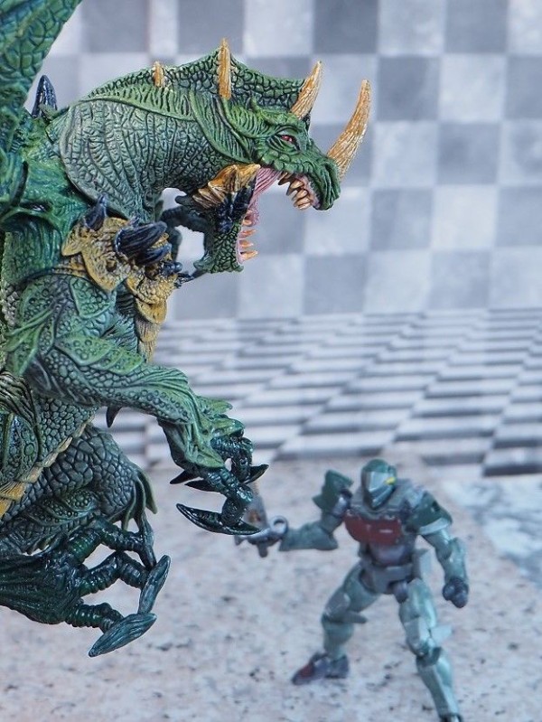 マクファーレンドラゴン8 バーサーカードラゴン クラン6