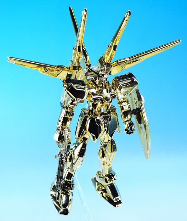 1/144 ストライクガンダム ゴールドメッキ ヴァージョン