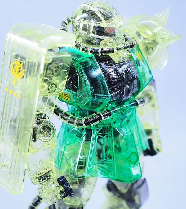 MG ザクII クリスタルバージョン レビュー : おもちゃの巣（玩具
