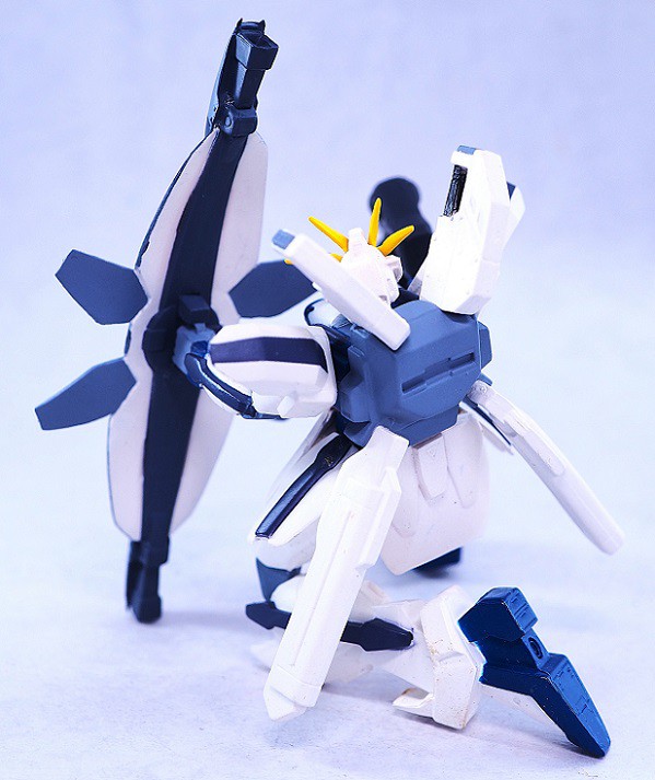 バンプレスト メモリアルガンダムフィギュア ガンダムXディバイダー