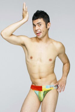 悲報 小島よしおさん 税関で ウェ イ を披露して薬中だと誤解され別室送りへ なんjsunri