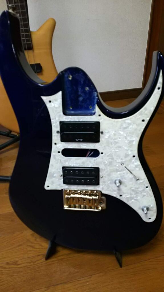 Ibanez RG-185G : HOTELAdriano