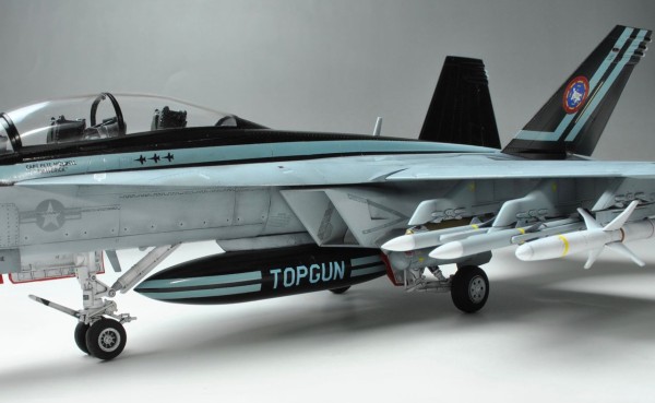 1/48 F/A-18F Top Gun: Maverick トップガン：マーベリック塗装機 : 多摩工房