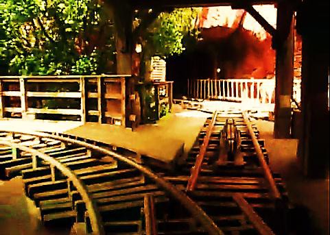 鉱山の岩の中の車庫 Disney S Secret 更新終了