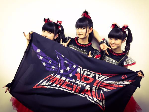 BABY METAL（ベビーメタル）☆FLAG（旗）☆ブラック×レッド