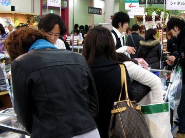 初夏のマルイサンシャインバザール 本日初日でした スタッフブログ