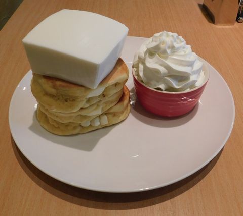 エッグムーンカフェ 上福岡のクリームチーズパンケーキ スイーツプレックス