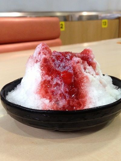 回転寿司で頂くいちごの果肉を使用したいちごみるくかき氷 スイーツハンター月ウサギの食べ日記 Powered By ライブドアブログ