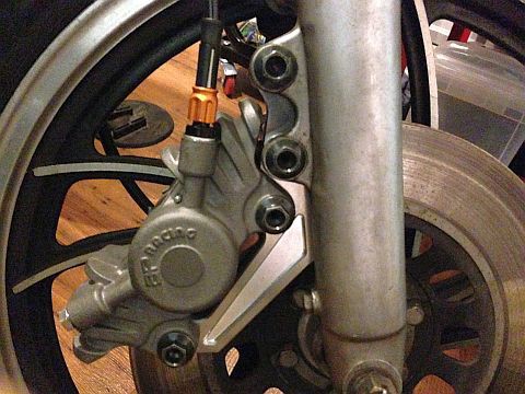 RZ-250 フロントブレーキ APレーシング CP2696 ロッキード RZ-250 フロントブレーキ APレーシング CP2696 ロッキード