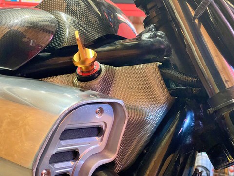 Vmax 1200 カーボン ネックガーニッシュ : ネジのバイクブログ