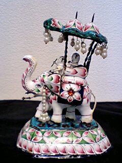 インドで購入したインドの石彫の像(1つの石をくりぬいて作る) インドで購入したインドの石彫の像(1つの石をくりぬいて作る)