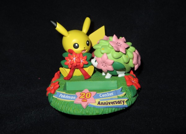 ポケモンセンター20周年記念 万年カレンダー」届いた♪ ミーに感謝する