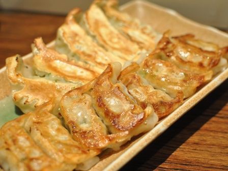 横浜 まん天餃子 餃子専門店の餃子はやっぱり美味しい 白髪おやじのおひとりさまランチ