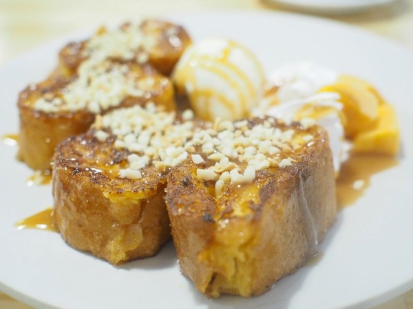 Jr飯田線豊川駅 モルカフェ しっとりとしたフレンチトーストとこだわりの自家焙煎珈琲 白髪おやじのおひとりさまランチ