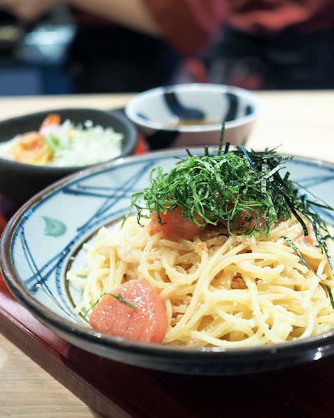 Jr山手線東京駅 博多かねふく ふく竹 明太子屋さんが作る明太子パスタをいただくお昼 白髪おやじのおひとりさまランチ
