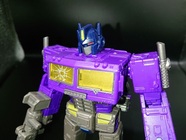 18．トランスフォーマー WFC 海外限定 SGオプティマスプライム