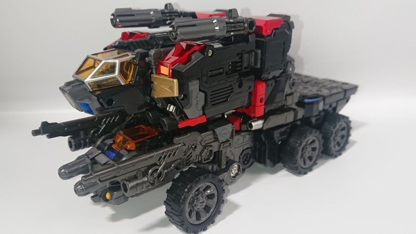 タカラトミー ダイアクロン DA-79 バトルコンボイ V-SHADOW Amazon | タカラトミー ダイアクロン DA-79 バトルコンボイ V