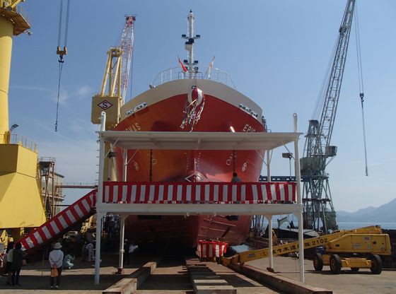 進水式 それでも 何とかやってます By尚古堂