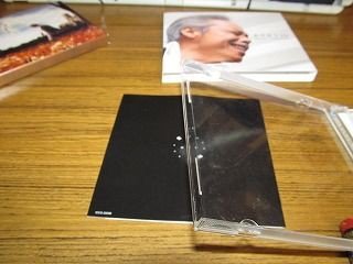 cd 歌詞 カード 取り 方