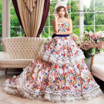 ローラプロデュースのウエディングドレス きになるドレスまとめ