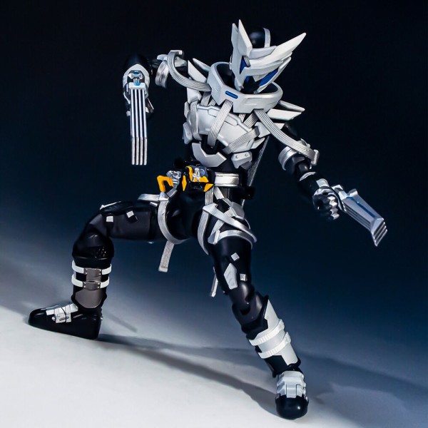 魂ウェブ商店受注中！「S.H.Figuarts 仮面ライダー亡」新規撮りおろし  